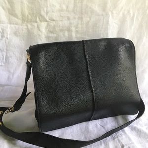 Amazing Soft Leather Adrienne Vittadini Purse